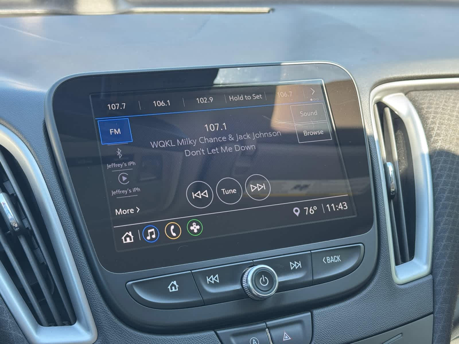2021 Chevrolet Malibu — interior view