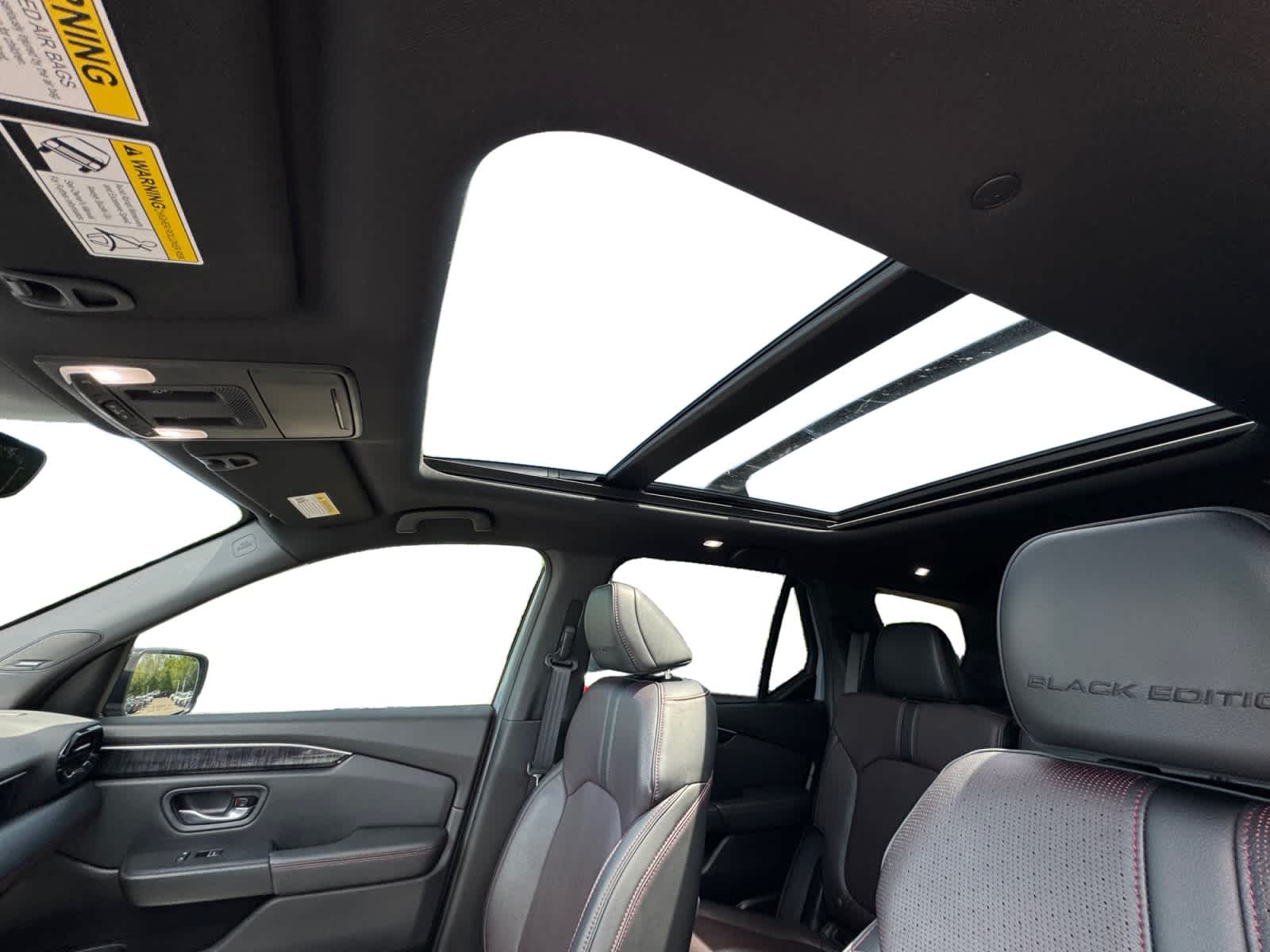 2025 Honda Pilot — rear three-quarter view