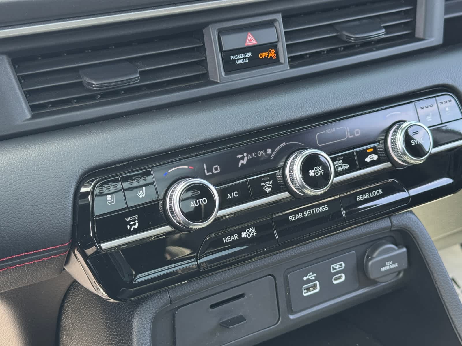 2025 Honda Pilot — detail view